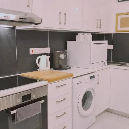 W Apartment *
